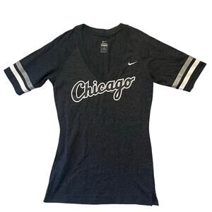 Nike Women's S Chicago White Sox Baseball V-neck‎ Tee Gray Sporty Athletic